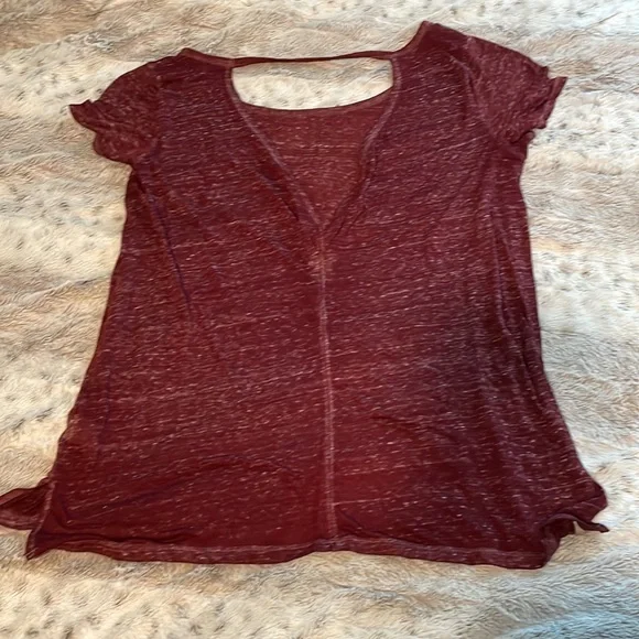 T-Shirt - Picture 3 of 5